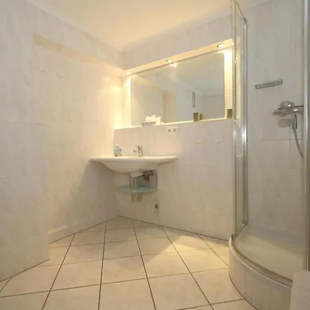 Haus-sylter-welle-5-45-ob アパート